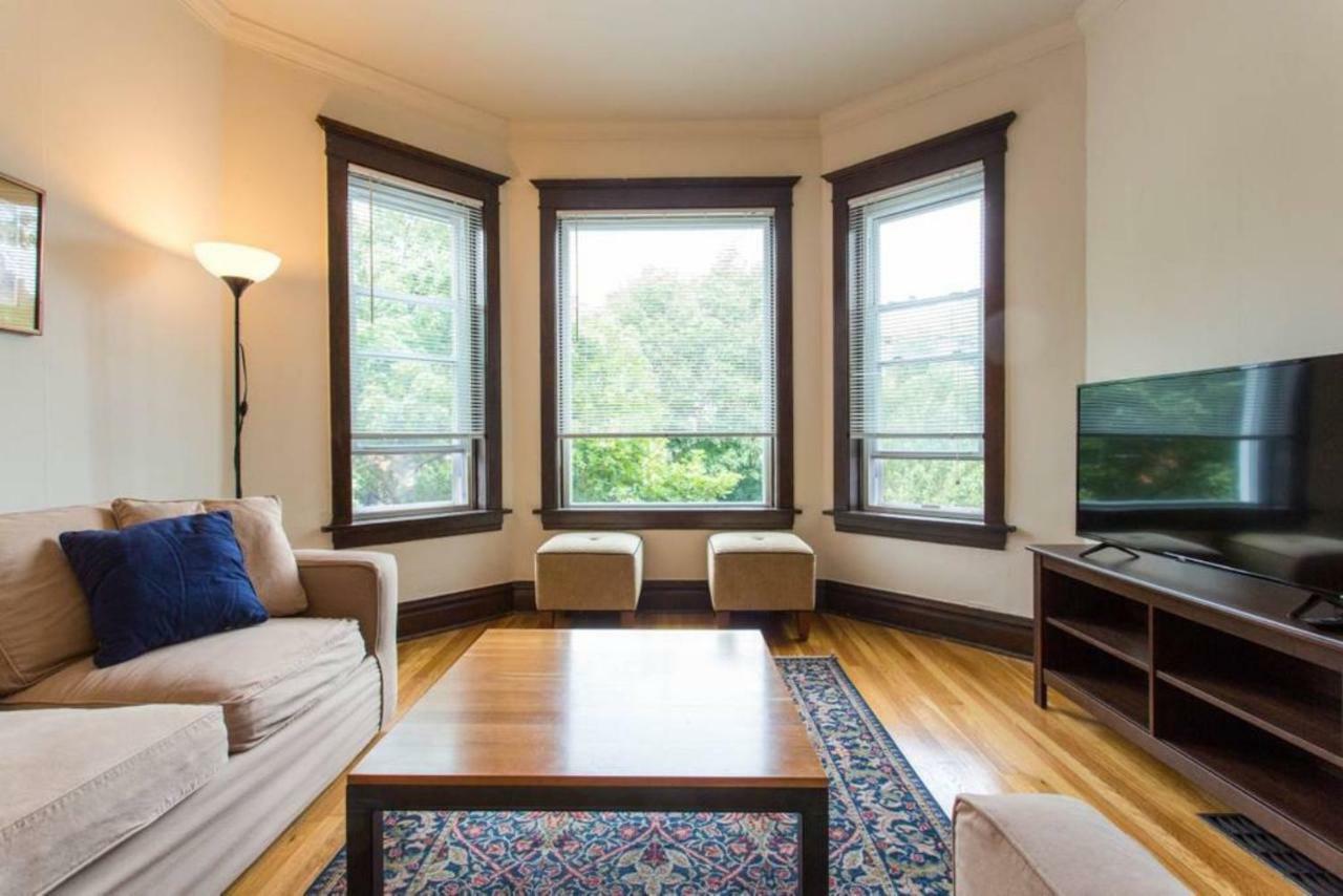 Wrigley Oasis! Steps From The Field! - 3Bd 1Ba Lejlighed Chicago Eksteriør billede